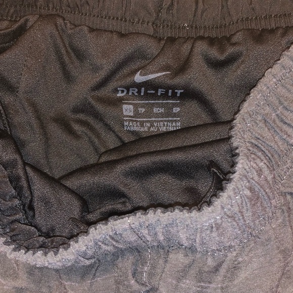 Nike tempo shorts worn twice - Picture 3 of 3